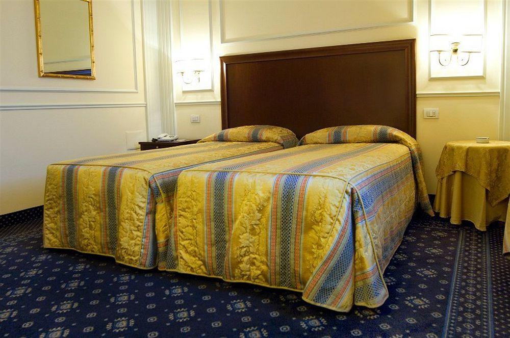 The Regency Sure Hotel Collection By Best Western Lissone Exteriör bild